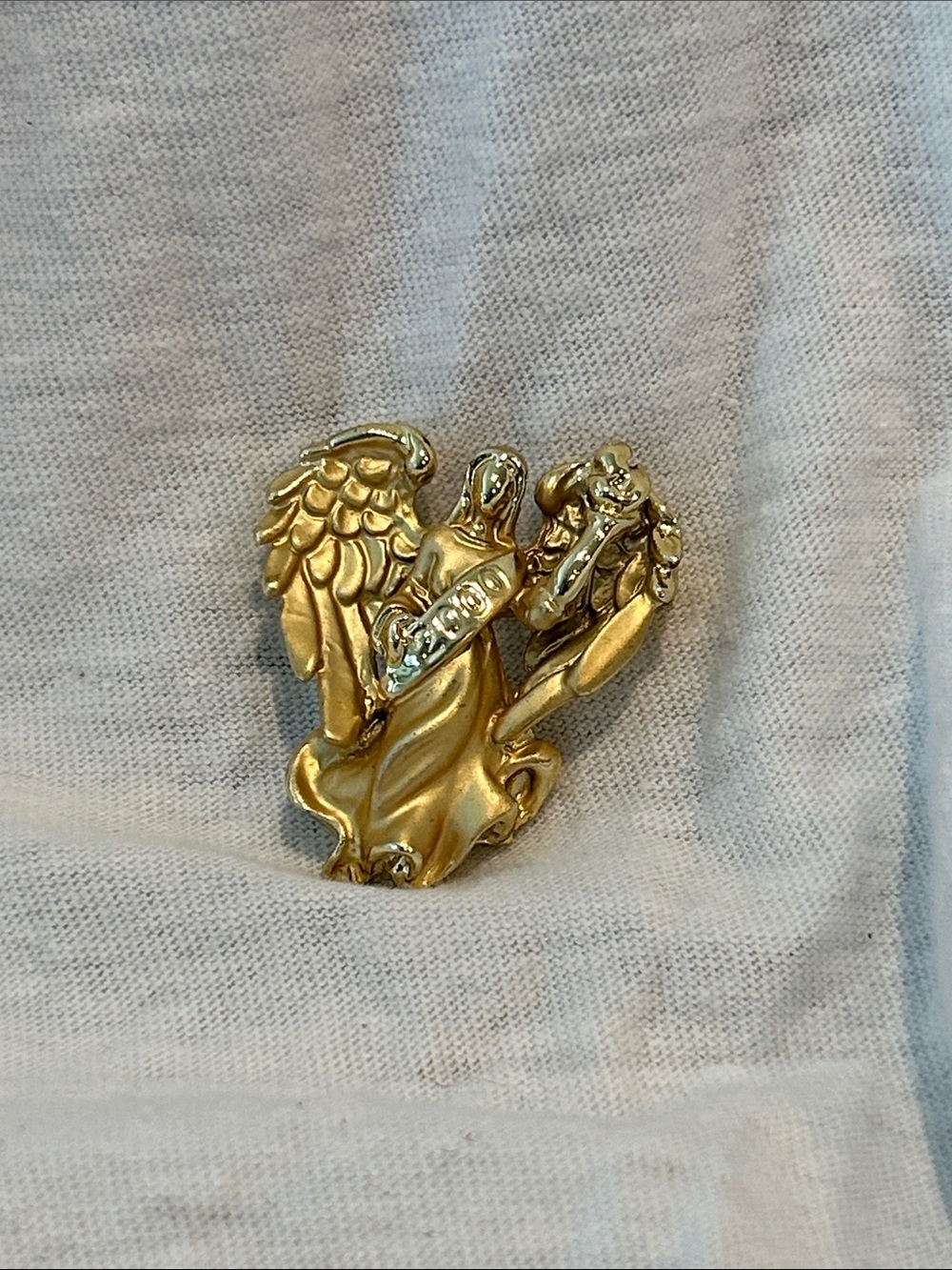 Gold Angel Pin Brooch - Elegant Women's Jewelry